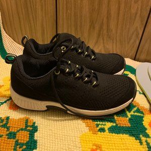 Women's Black Athletic Shoes